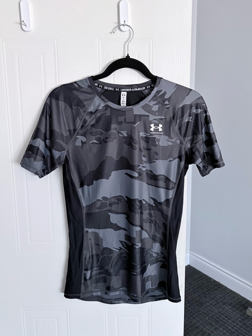 Under Armour Black & Gray Camo Performance Tee